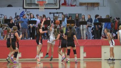 Image for story: Clarkston Bantams girls' basketball continues perfect season, crushing West Valley 81-36