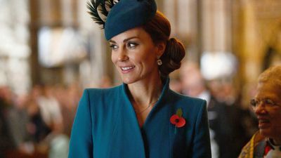 Image for story: Post-surgery Kate Middleton photo pulled by news agencies over 'manipulation' concerns