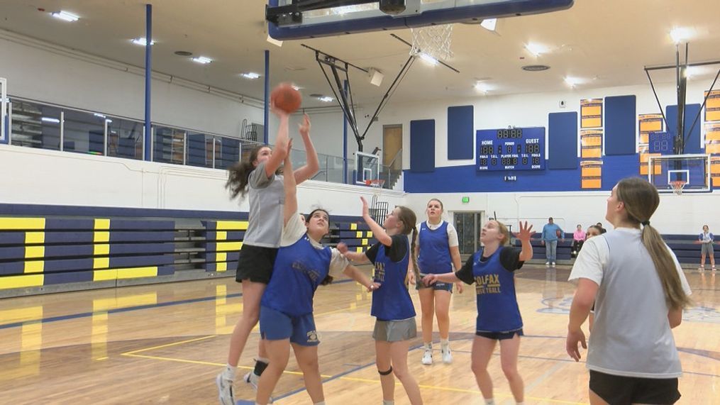 Brynn McGaughy drives to the hoop in practice.{&nbsp;}