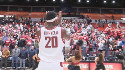 Image for story: Chinyelu wins first Pac-12 Freshman award, Cougars aim for USC home victory